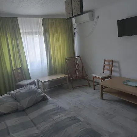 Lägenhet Apartament La Malul Marii *